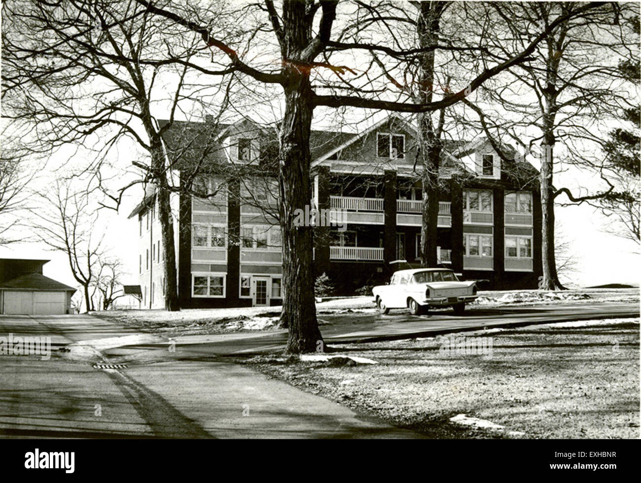 1961 Maple Lawn Homes Stock Photo Alamy