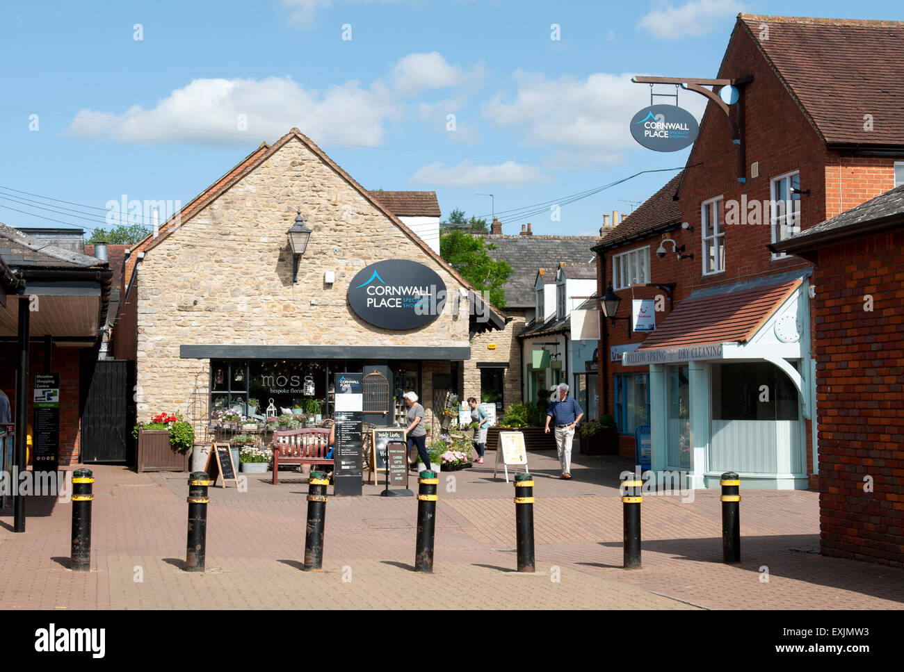 Cornwall Place shops, Buckingham, Buckinghamshire, England, UK Stock