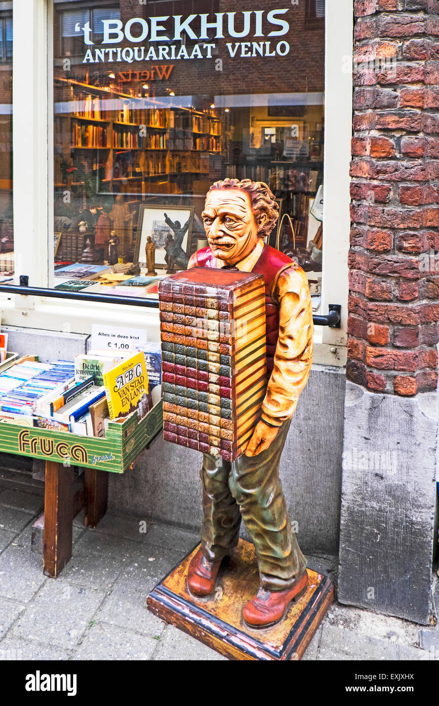 Seciond hand bookshop in Venlo, Netherlands; Antiquariat in Venlo Stock Photo