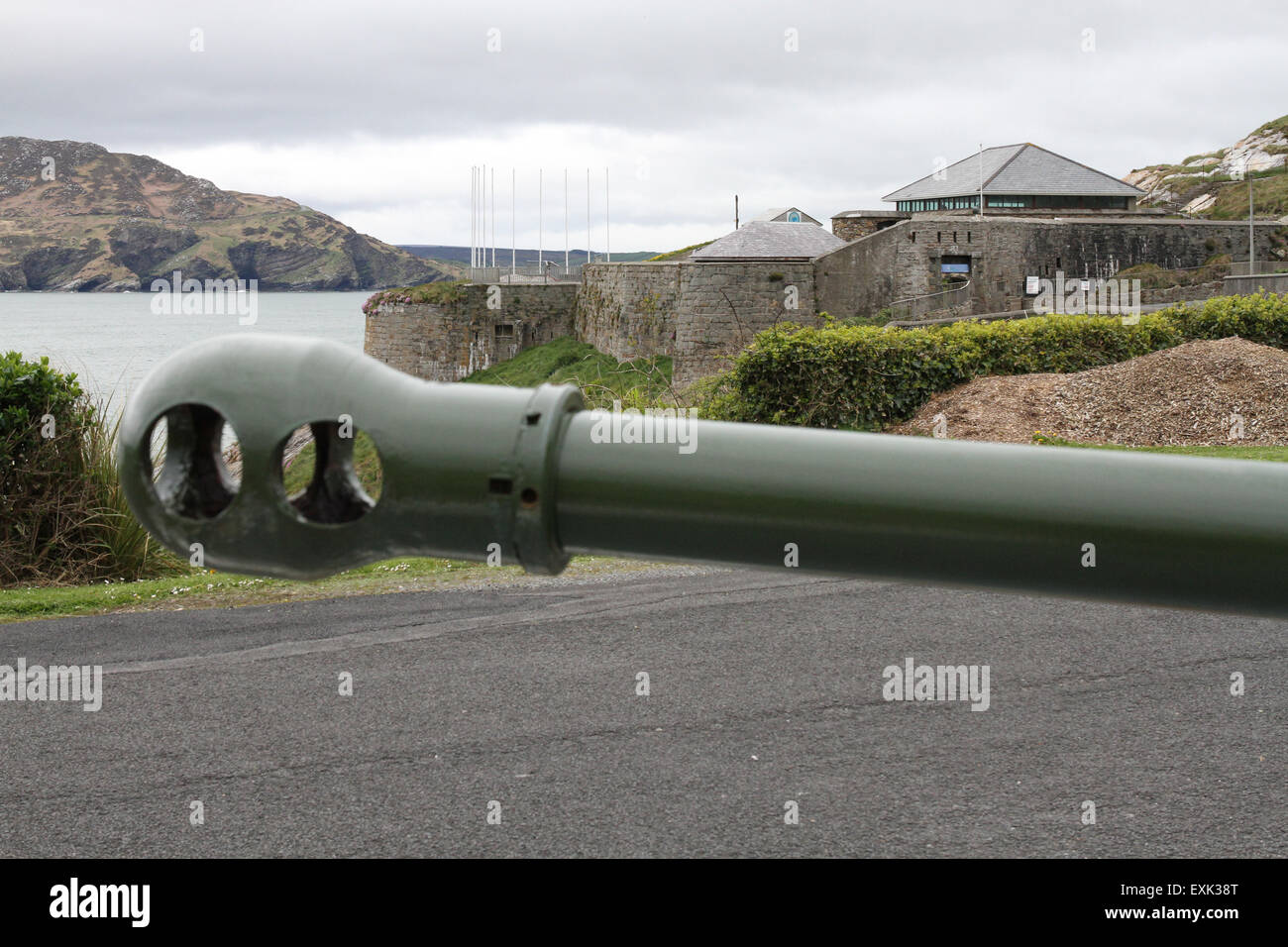 Barrel of Ordnance QF 17-pounder field gun at Fort Dunree County Donegal Ireland Stock Photo
