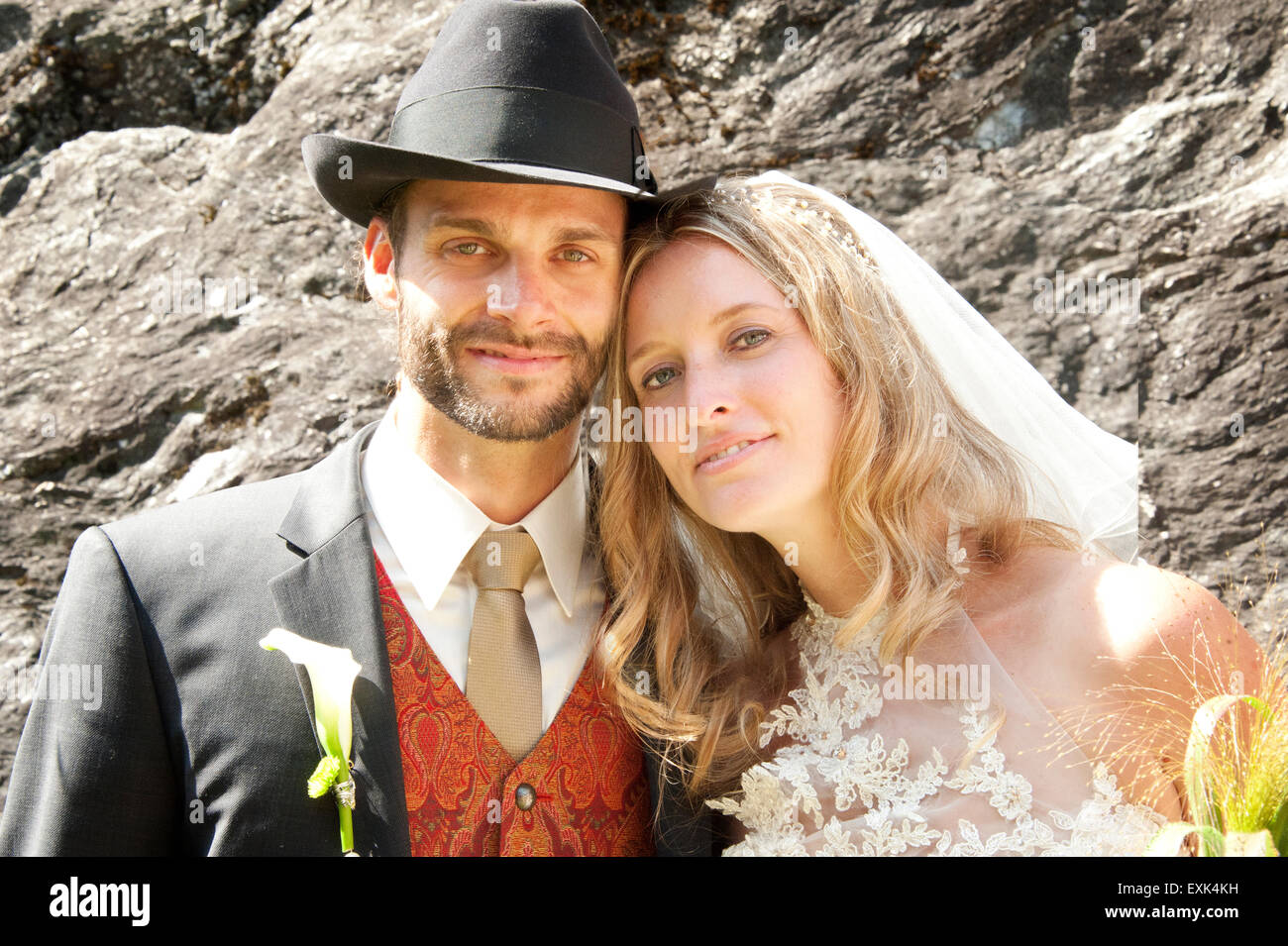 Happy couple on their wedding day Stock Photo - Alamy