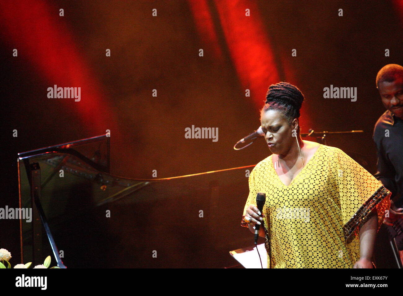 Gdynia, Poland 14th, July 2015 An American jazz singer Dianne Reeves performs live on the stage during the Ladies' Jazz Fetival in Gdynia. Credit:  Michal Fludra/Alamy Live News Stock Photo