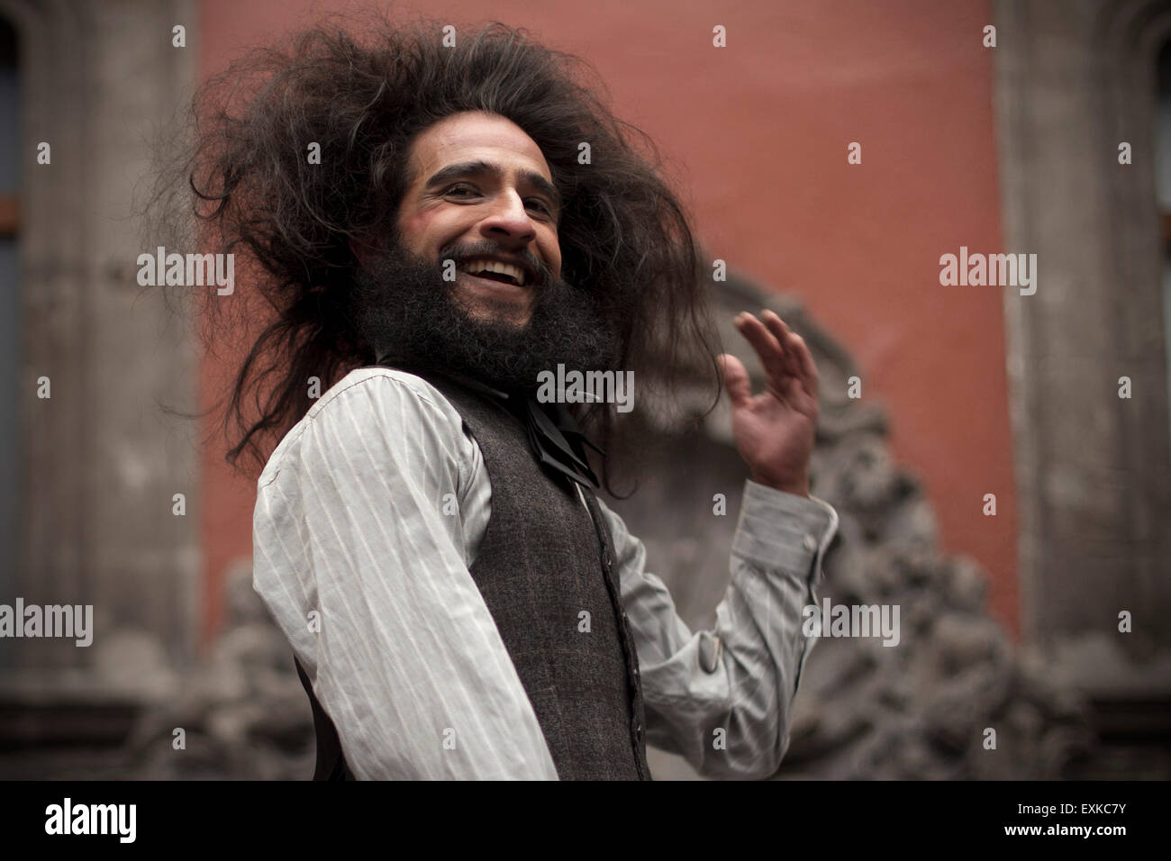 Mexico City, Mexico. 14th July, 2015. A mime performs during a press conference to present the Sixth Pantomime, Circus and Clown Festival, in Mexico City, capital of Mexico, on July 14, 2015. The Sixth Pantomime, Circus and Clown Festival will be held from July 17 to August 8, in different locations in the Milpa Alta delegation. © Alejandro Ayala/Xinhua/Alamy Live News Stock Photo