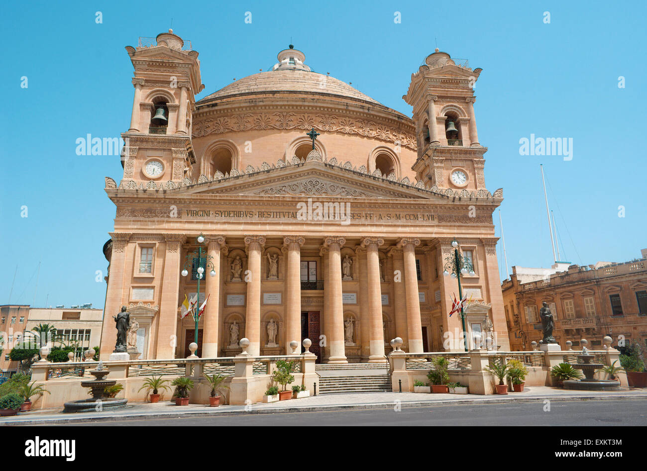 Malta - Rotunda of Mosta (Rotunda of St Marija Assunta) wih the third-largest church dome in Europe (40 meters in diameter). Stock Photo