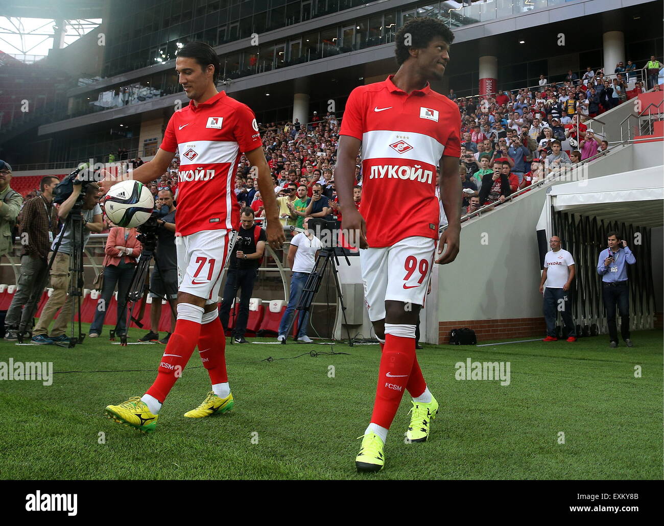 Ivelin Popov: Bulgarian midfielder of Moscow Spartak Ivelin Popov: Bulgarian midfielder of Moscow Spartak