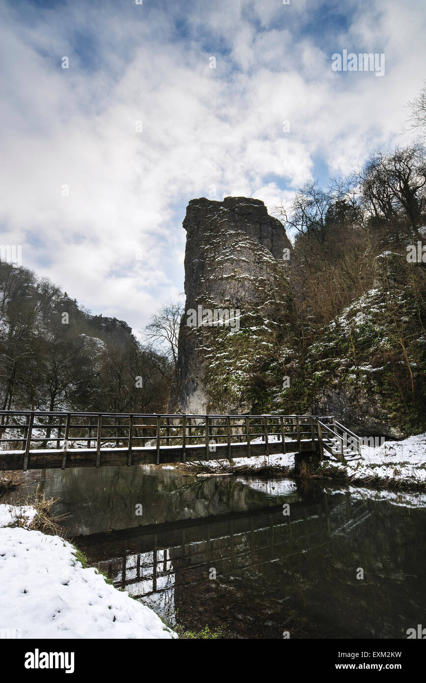 Flowing river in snow covered woods hi-res stock photography and images ...