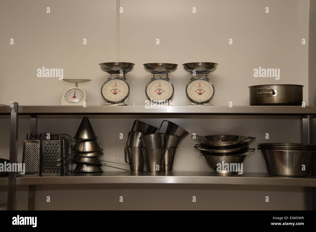 scale, measuring, number, measurement, object, utensil, weigh, weight, traditional, cuisine