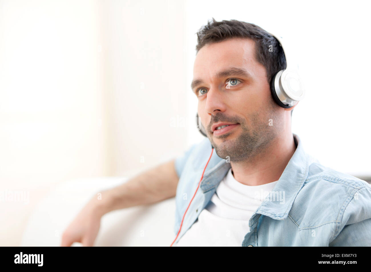 Relax man listening music hi-res stock photography and images - Alamy
