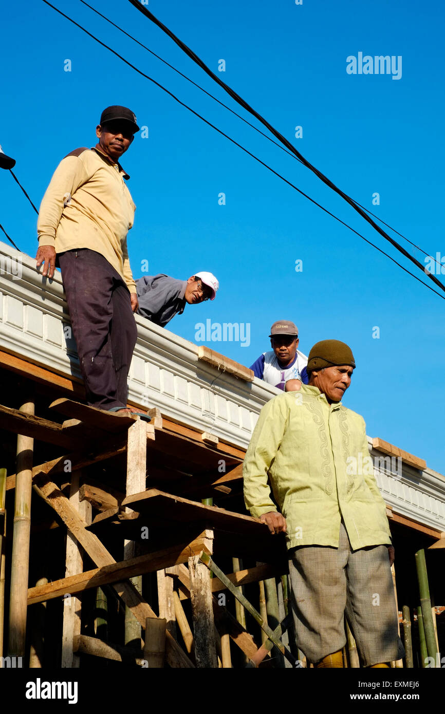 Basic scaffolding hires stock photography and images Alamy