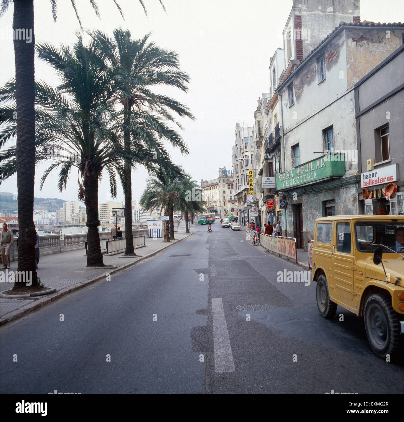 Unterwegs in der spanischen Exklave Ceuta, Spanien 1980er Jahre. On the way in the spanish exclave Ceuta, Andalusia, Spain 1980s. Stock Photo