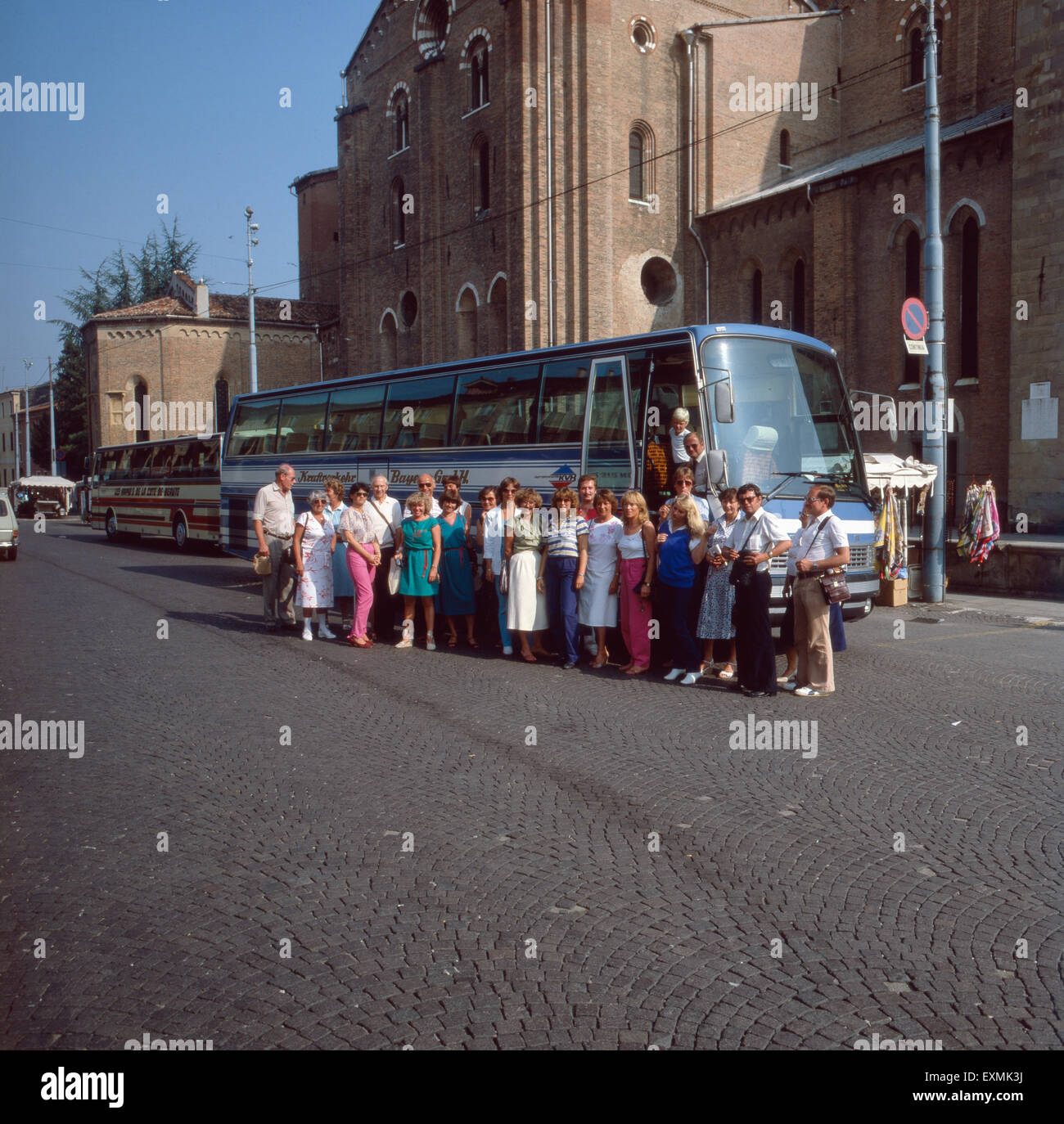 1980s tour bus hi-res stock photography and images - Alamy