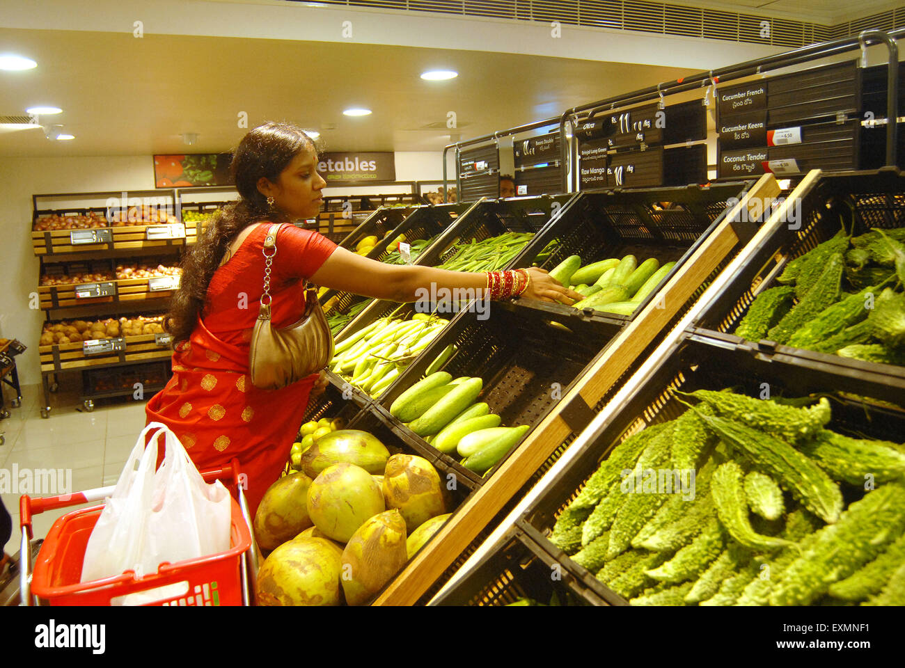 Vegetables for sale, Reliance Fresh, Departmental Store, Reliance Retail, Supermarket, Hyderabad, Andhra Pradesh, Telengana, India, Asia Stock Photo