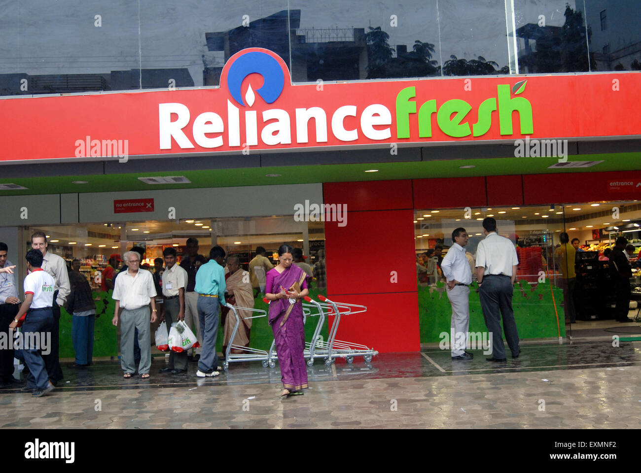 reliance-fresh-departmental-store-hyderabad-andhra-pradesh-india