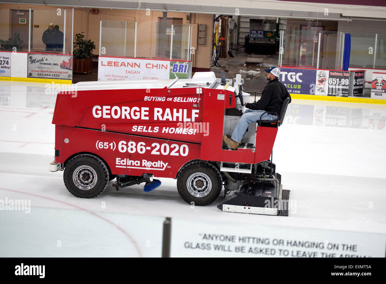 Zamboni hires stock photography and images Alamy