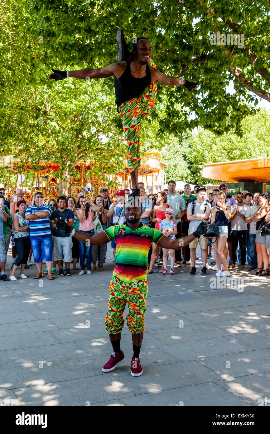 Street performers south bank london hires stock photography and images Alamy