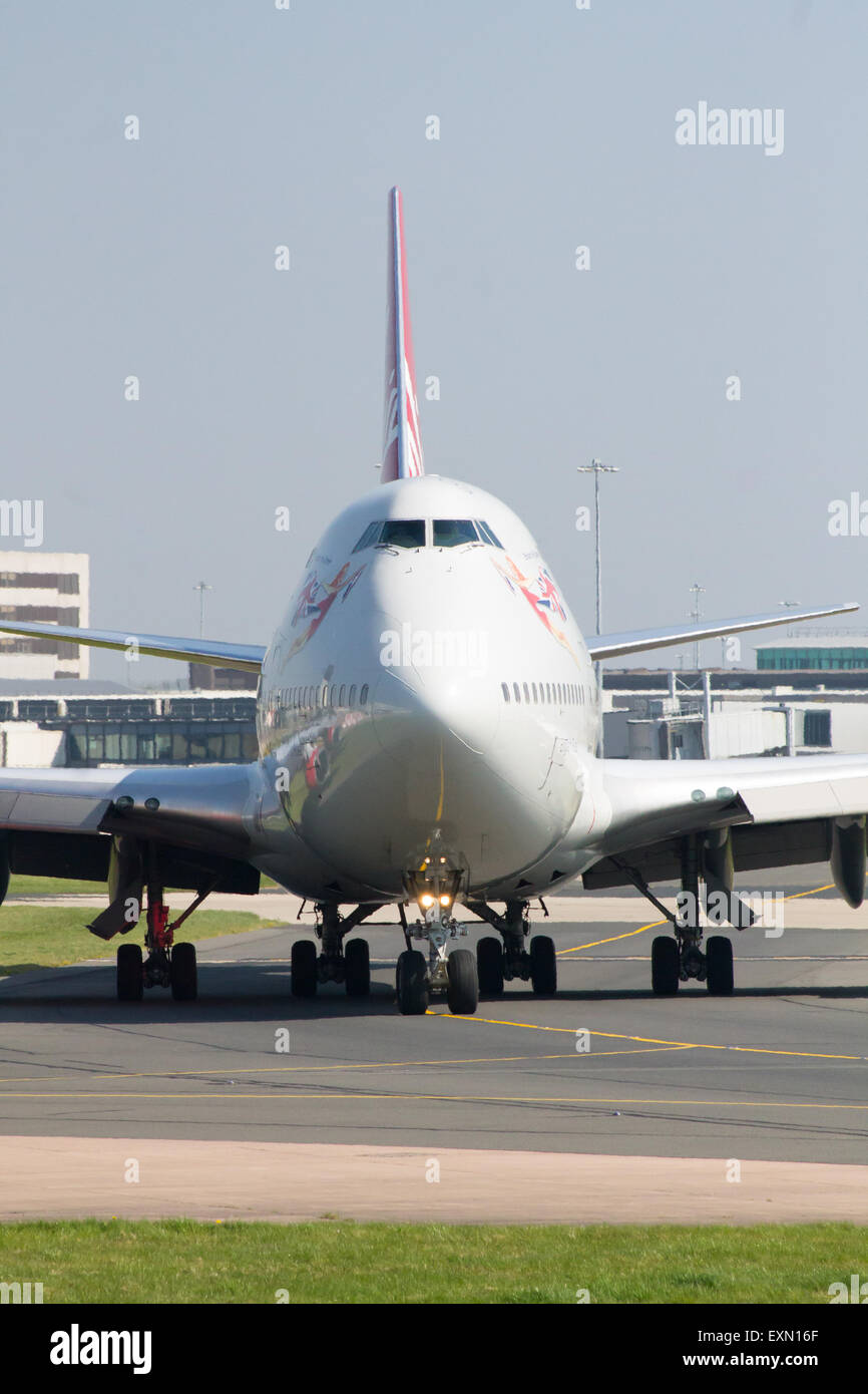 Virgin Atlantic Boeing 747-400 'English Rose' taxiing on Manchester Airport taxiway. Stock Photo