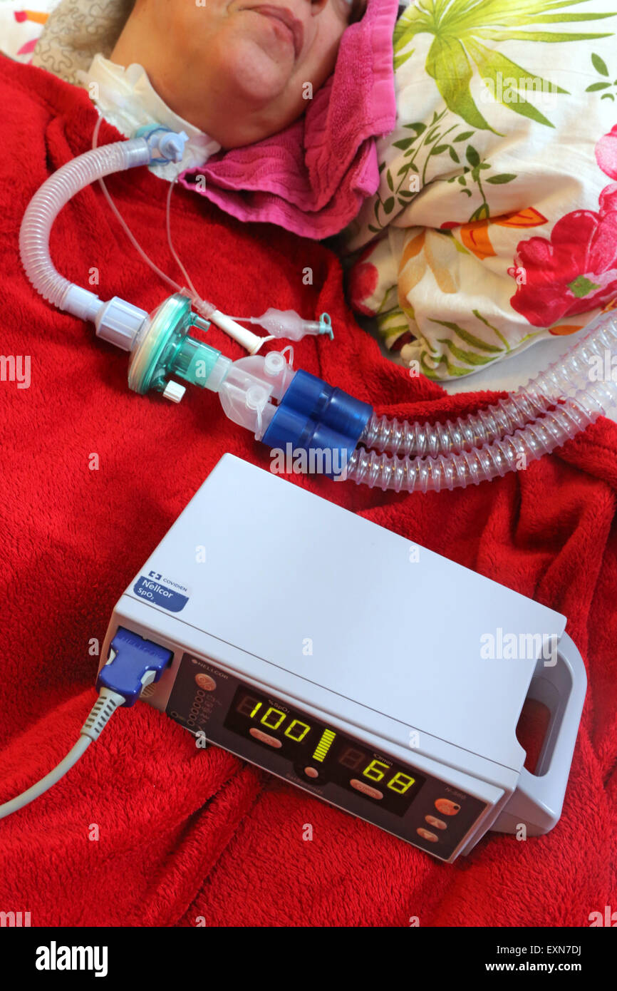 Artificial Respiration Stock Photos & Artificial Respiration Stock