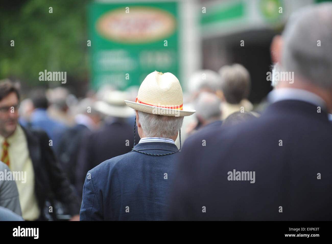 Lord's Test Cricket match queue members queuing Stock Photo Alamy