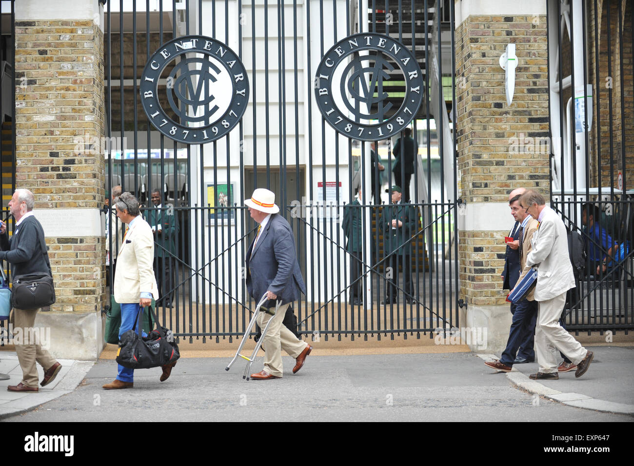 Lord's Test Cricket match queue members queuing Stock Photo Alamy