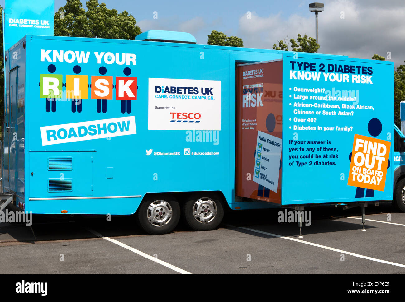 https://c8.alamy.com/comp/EXP6E5/diabetes-roadshow-vehicle-tesco-carpark-ebbw-vale-blaenau-gwent-south-EXP6E5.jpg