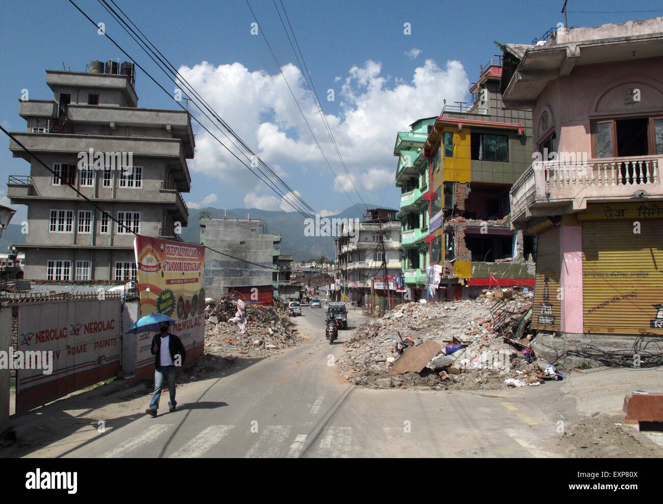 Earthquake destruction hi-res stock photography and images - Alamy