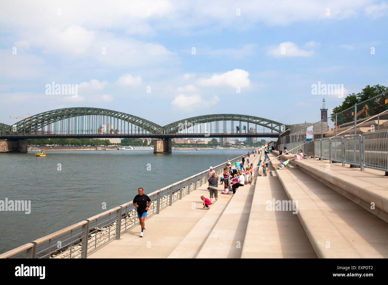 Europe, Germany, North Rhine-Westphalia, Cologne, the Rhine boulevard ...
