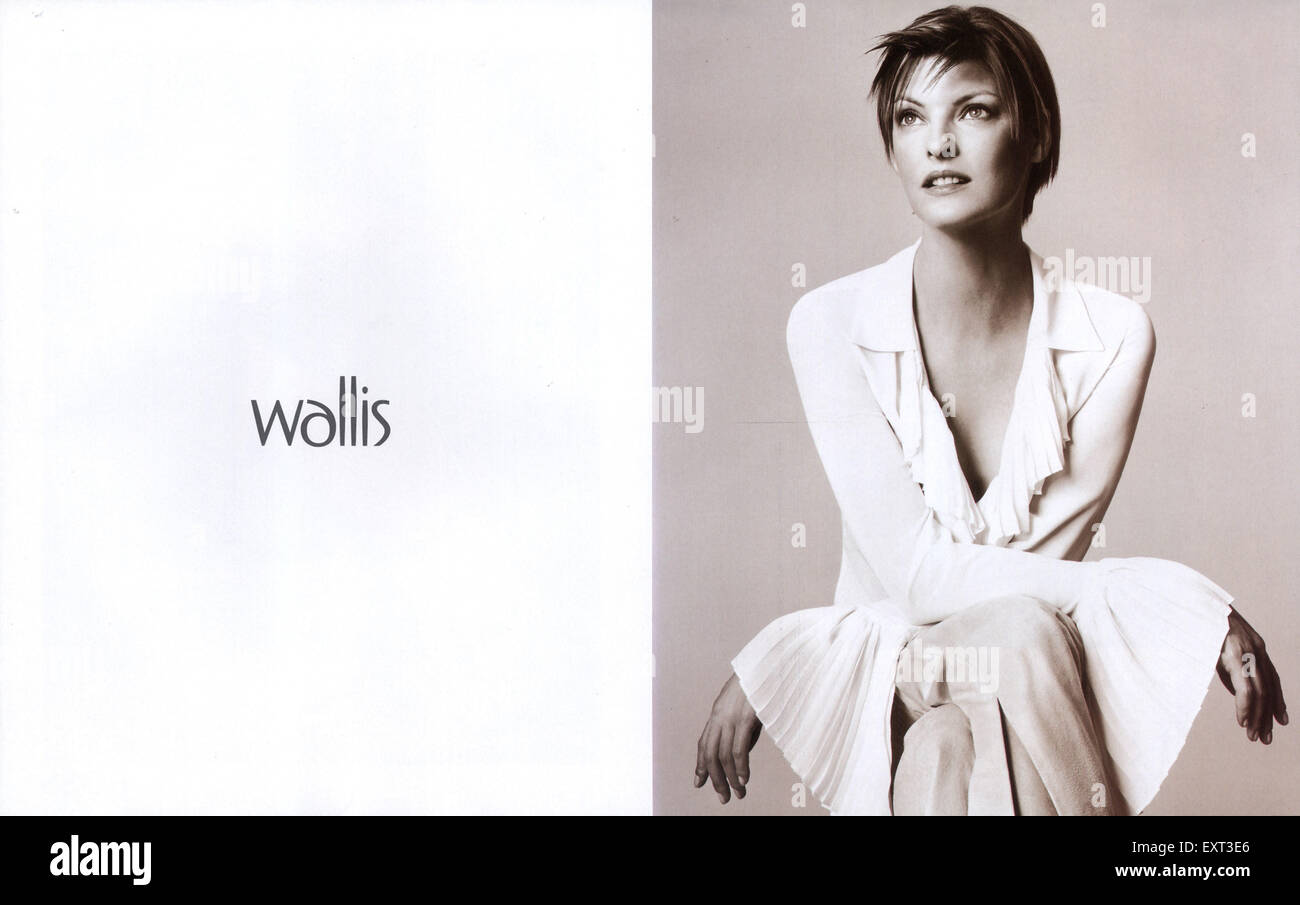 2000s UK Wallis Magazine Advert Stock Photo