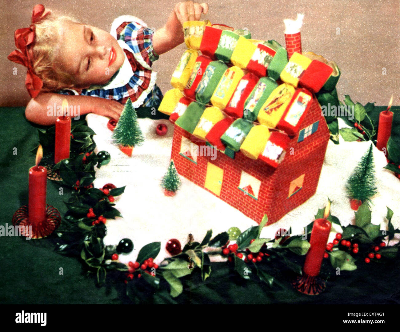 1950s uk christmas decorations magazine hi-res stock photography ...
