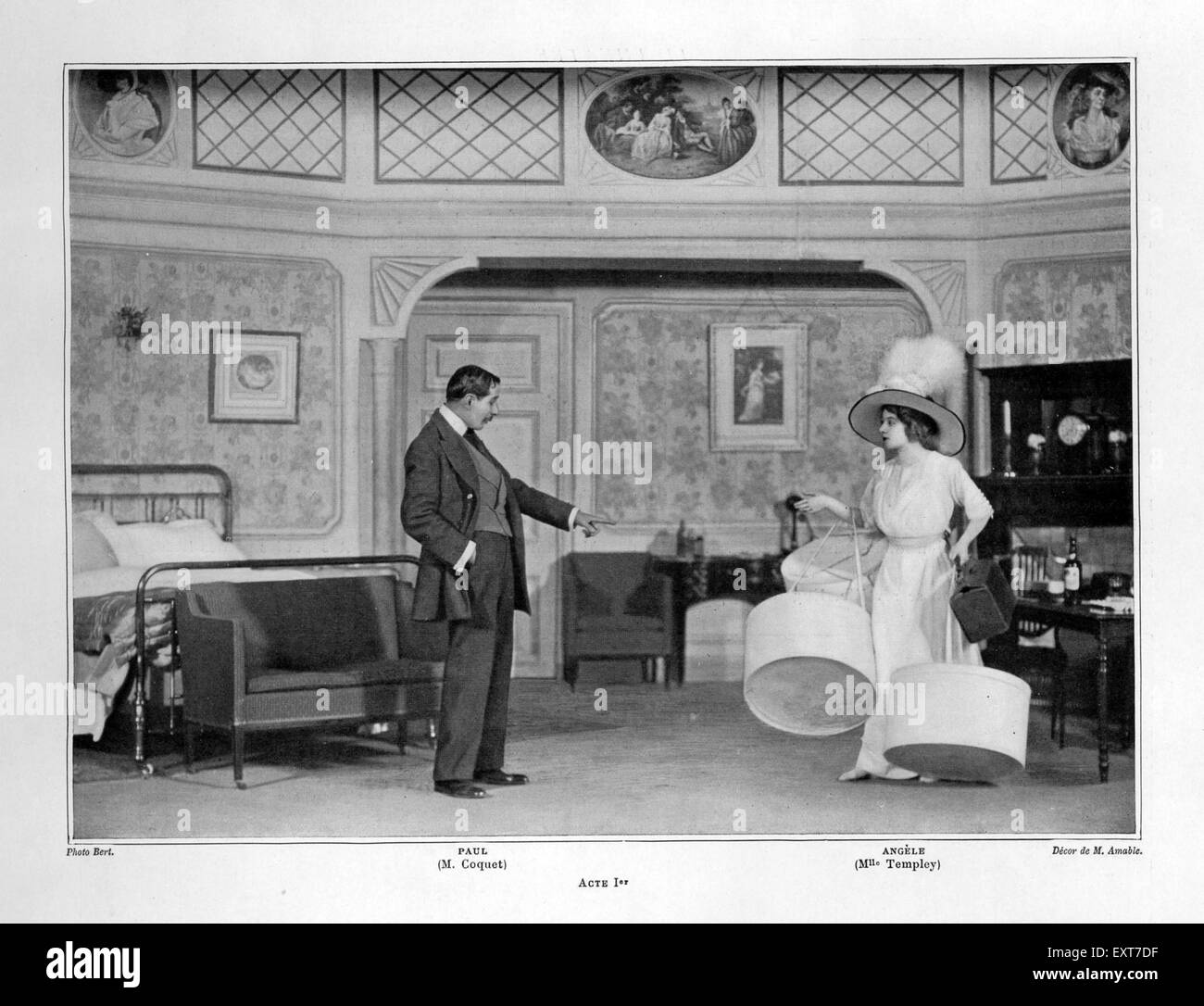 1910s France Le Theatre Magazine Plate Stock Photo