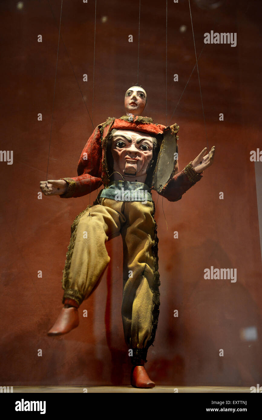 Danseur Russe puppet marionnette at The Puppets of the World Museum musŽes  Gadagne Lyon France Stock Photo - Alamy