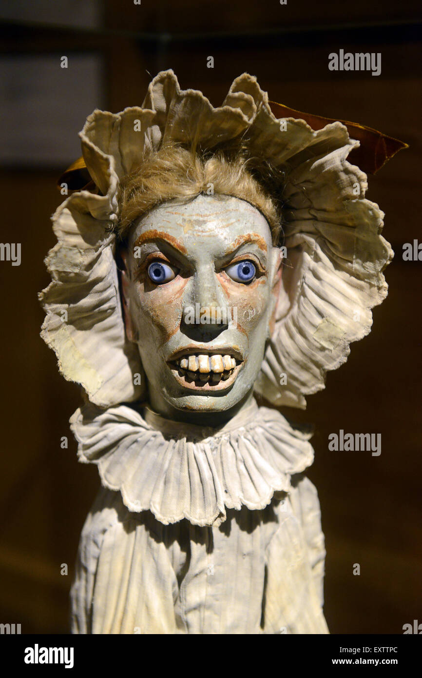 Gadagne puppet museum in Lyon France puppets musŽes Gadagne