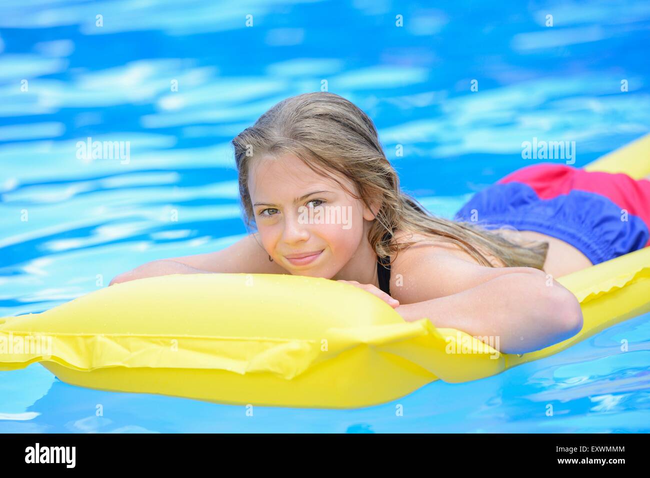 Laying on air mattress hi-res stock photography and images - Alamy