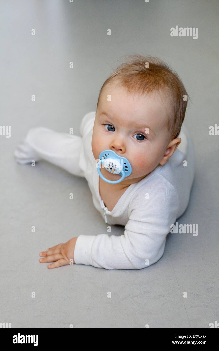 Babies baby dummy hires stock photography and images Alamy