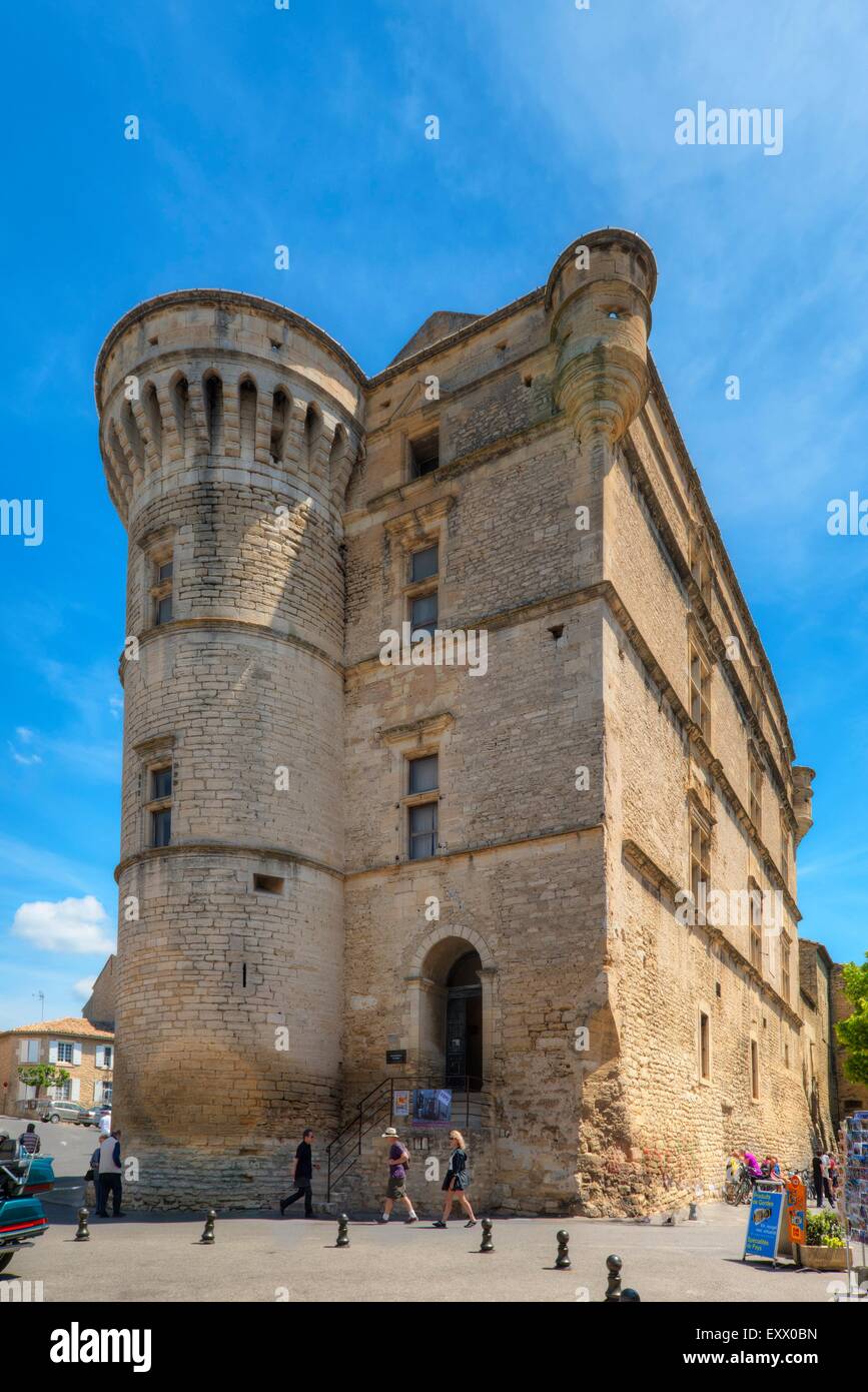 Castle Gordes, Gordes, Vaucluse, Provence - Alpes-Cote d Azur, France, Europe Stock Photo