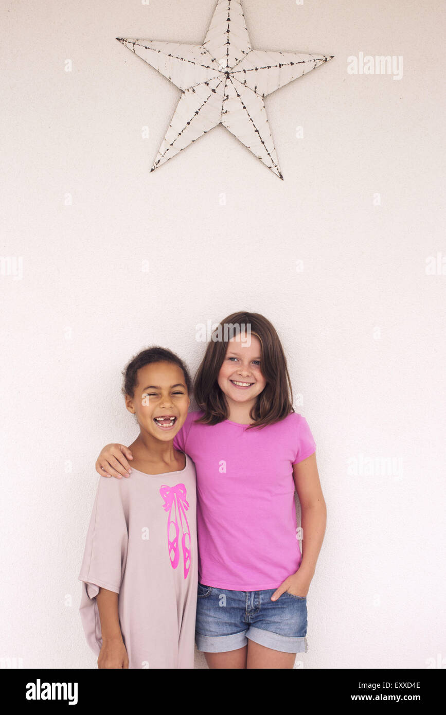 Young friends smiling together, portrait Stock Photo - Alamy