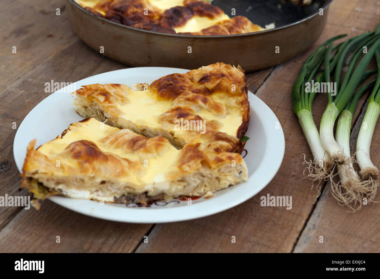 Homemade chicken pie hi-res stock photography and images - Alamy