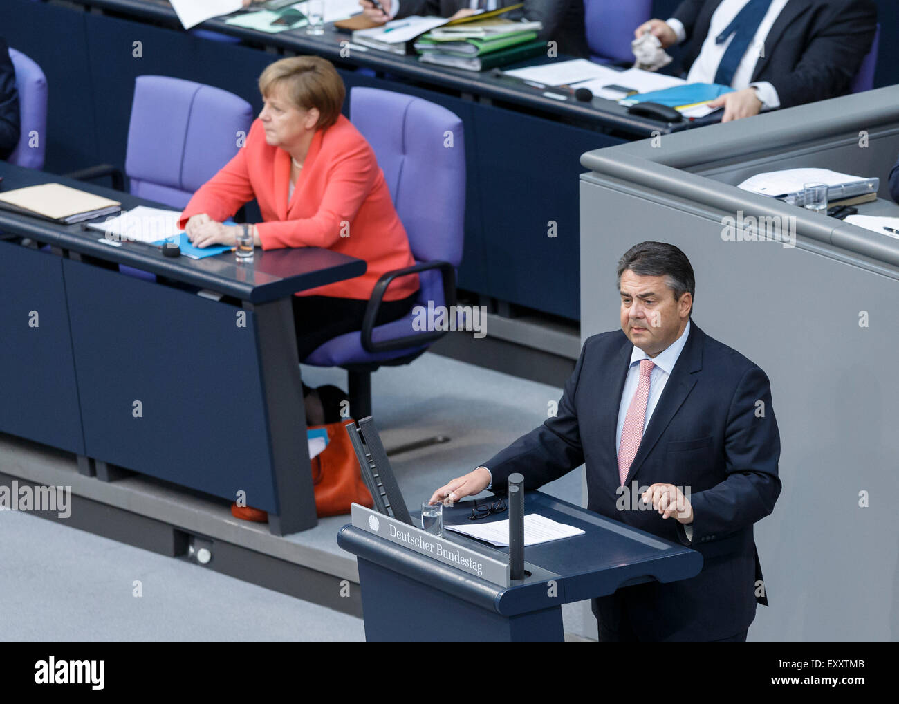Berlin, Germany. 17th July, 2015. Special session of the German Parliament - consultation of government on the ' negotiations of the Government Federal relative to the concession of financial support for the Hellenic Republic of Greece ' realized at the German Parliament on 17.07.2015 in Berlin, Germany. / Picture: Sigmar Gabriel (SPD), German Minister of Economy and Energy, during his speech at the session of the german Parliament relative to the concession of financial support for the Hellenic Republic of Greece. Credit:  Reynaldo Chaib Paganelli/Alamy Live News Stock Photo