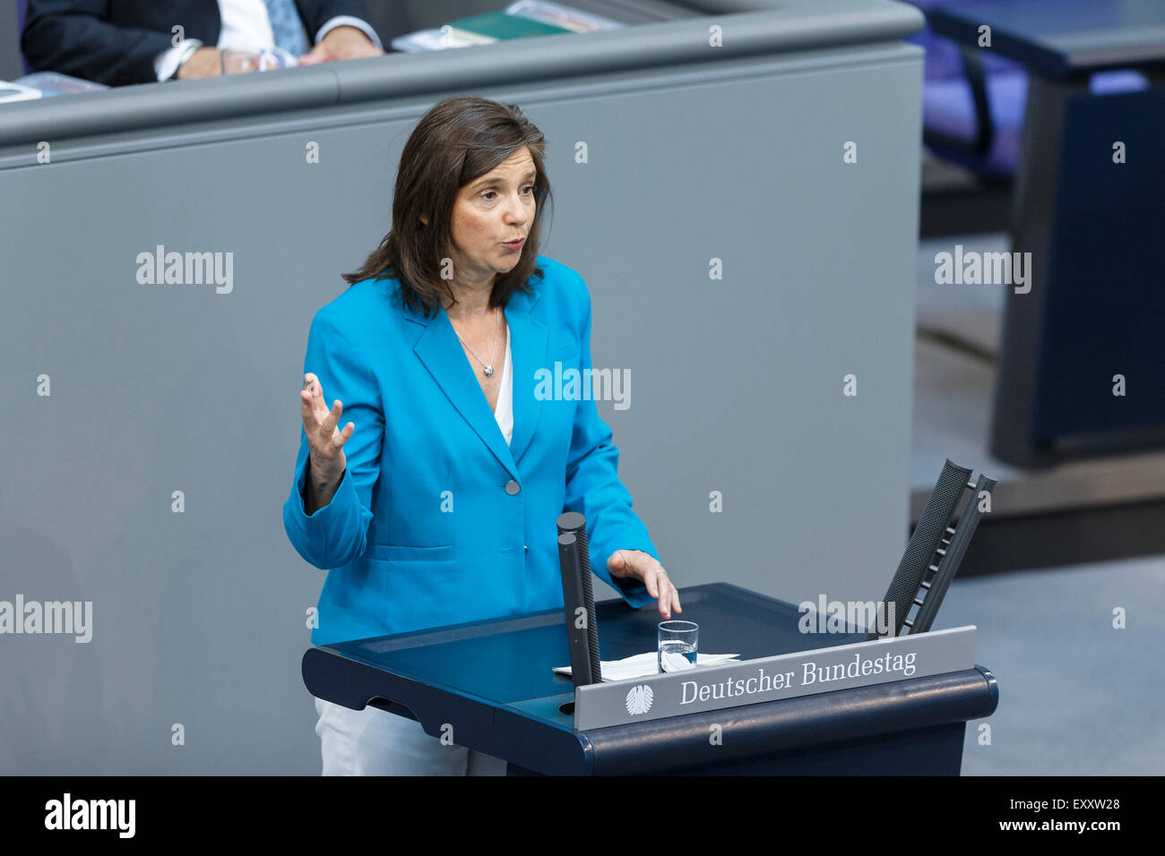 Berlin, Germany. 17th July, 2015. Special session of the German Parliament - consultation of government on the ' negotiations of the Government Federal relative to the concession of financial support for the Hellenic Republic of Greece ' realized at the German Parliament on 17.07.2015 in Berlin, Germany. / Picture: Katrin Göring-Eckardt (Green), co-Chairman of the Green Party. Credit:  Reynaldo Chaib Paganelli/Alamy Live News Stock Photo