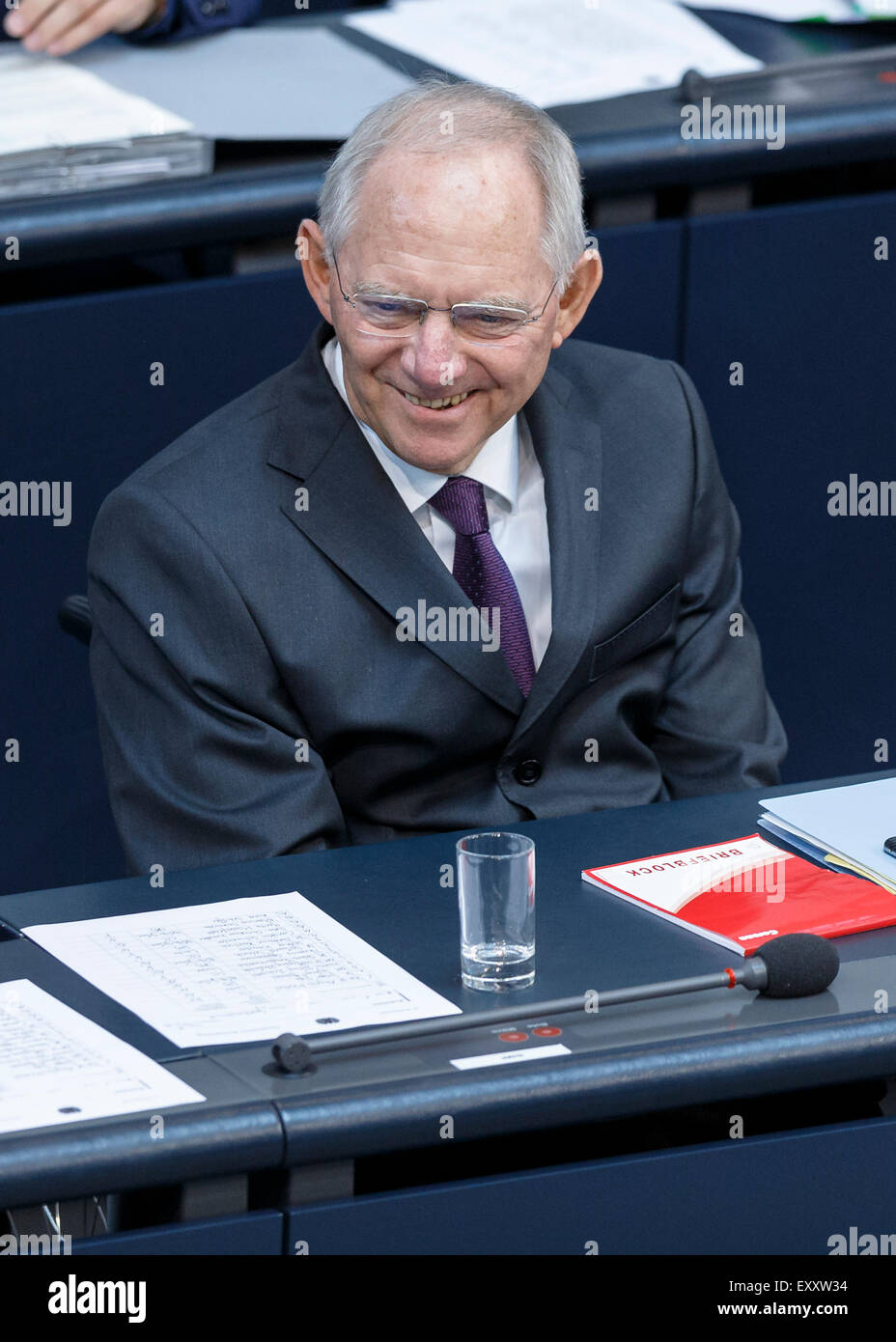 Berlin, Germany. 17th July, 2015. Special session of the German Parliament - consultation of government on the ' negotiations of the Government Federal relative to the concession of financial support for the Hellenic Republic of Greece ' realized at the German Parliament on 17.07.2015 in Berlin, Germany. / Picture: Wolfgang Schäuble (CDU), German Minister of Finance, during the session of the german Parliament relative to the concession of financial support for the Hellenic Republic of Greece. Credit:  Reynaldo Chaib Paganelli/Alamy Live News Stock Photo