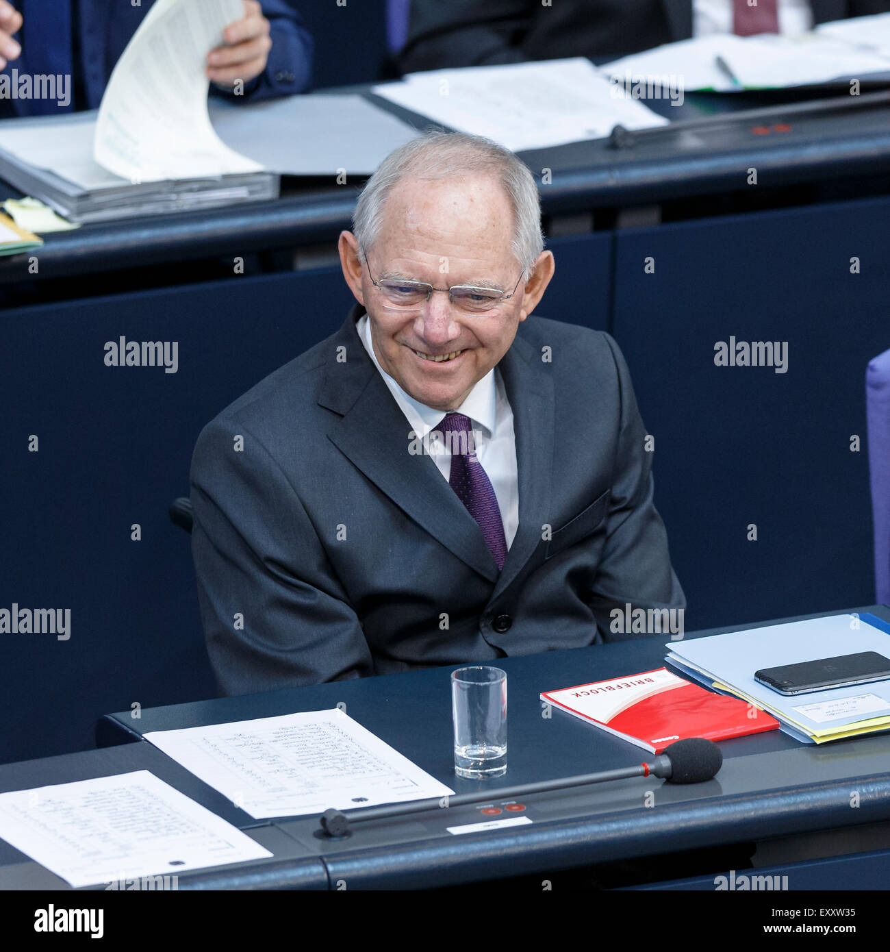 Berlin, Germany. 17th July, 2015. Special session of the German Parliament - consultation of government on the ' negotiations of the Government Federal relative to the concession of financial support for the Hellenic Republic of Greece ' realized at the German Parliament on 17.07.2015 in Berlin, Germany. / Picture: Wolfgang Schäuble (CDU), German Minister of Finance, during the session of the german Parliament relative to the concession of financial support for the Hellenic Republic of Greece. Credit:  Reynaldo Chaib Paganelli/Alamy Live News Stock Photo