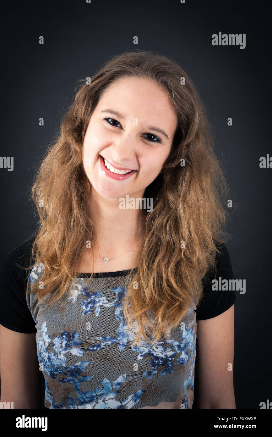 Beautiful caucasian model 20s smile hi-res stock photography and images ...
