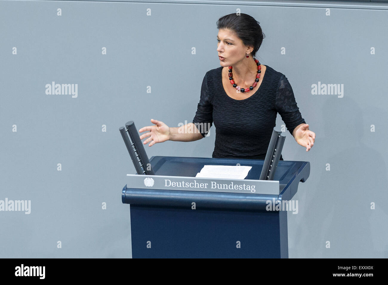 Berlin, Germany. 17th July, 2015. Special session of the German Parliament - consultation of government on the ' negotiations of the Government Federal relative to the concession of financial support for the Hellenic Republic of Greece ' realized at the German Parliament on 17.07.2015 in Berlin, Germany. / Picture: Sahra Wagenknecht, Di Linke Party. Credit:  Reynaldo Chaib Paganelli/Alamy Live News Stock Photo