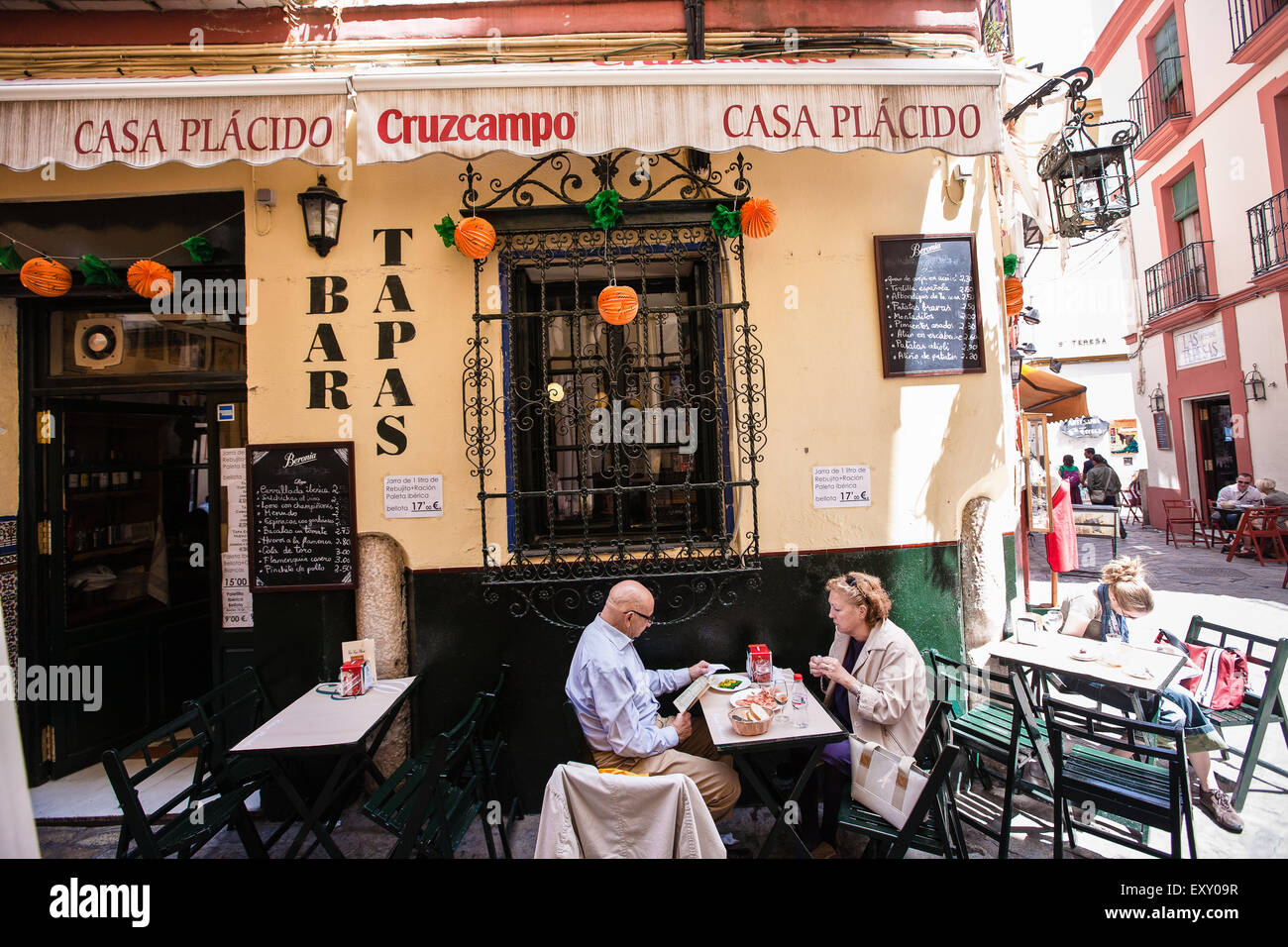 Bar/cafe/restaurant in the narrow lanes of the Old Town, Santa Cruz ...