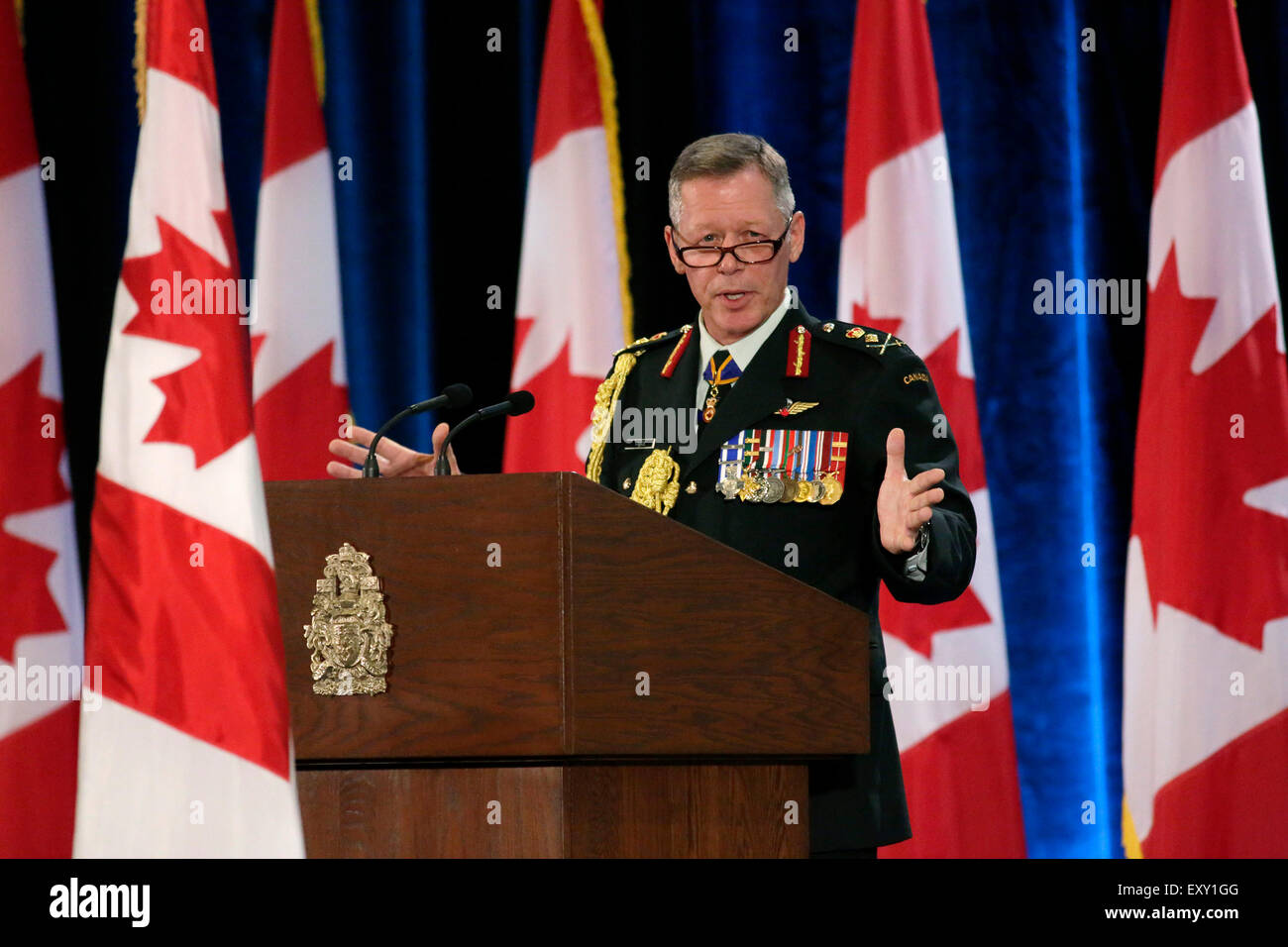 Ottawa, Canada. 17th July, 2015. Canadian new Chief of Defence Staff General Jonathan Vance addresses a change of command ceremony at the Shaw Centre in Ottawa, Canada, on July 17, 2015. General Jonathan Vance officially replaced General Tom Lawson to be Canada's Chief of the Defense Staff (CDS) here on Friday morning. Credit:  David Kawai/Xinhua/Alamy Live News Stock Photo