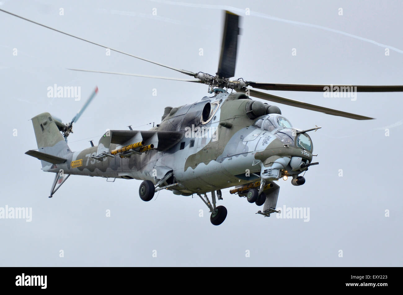 Mil Mi-24V/Mi-35 operated by the Czech Air Force displaying at RIAT 2015, Fairford, UK. Credit:  Antony Nettle/Alamy Live News Stock Photo