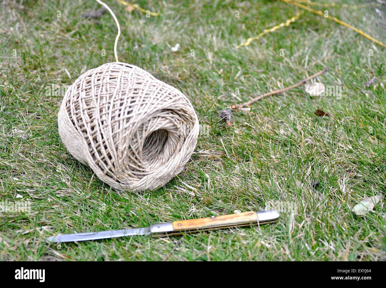 Attach with knife hires stock photography and images Alamy