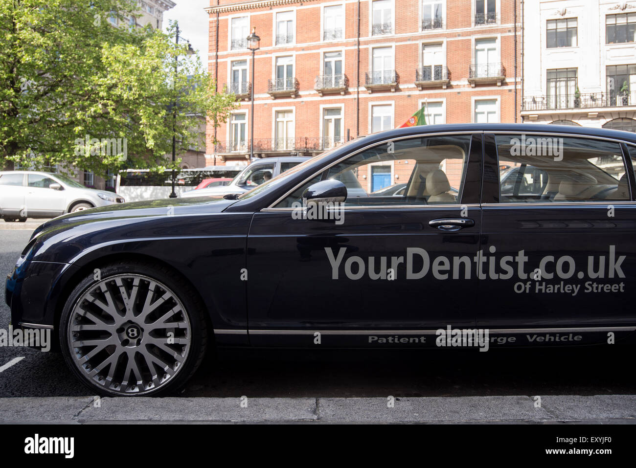 A Harley Street dentist offers a chauffeur driven Bentley for his patients.  Featuring: View Where: London, United Kingdom When: 17 May 2015 Stock Photo