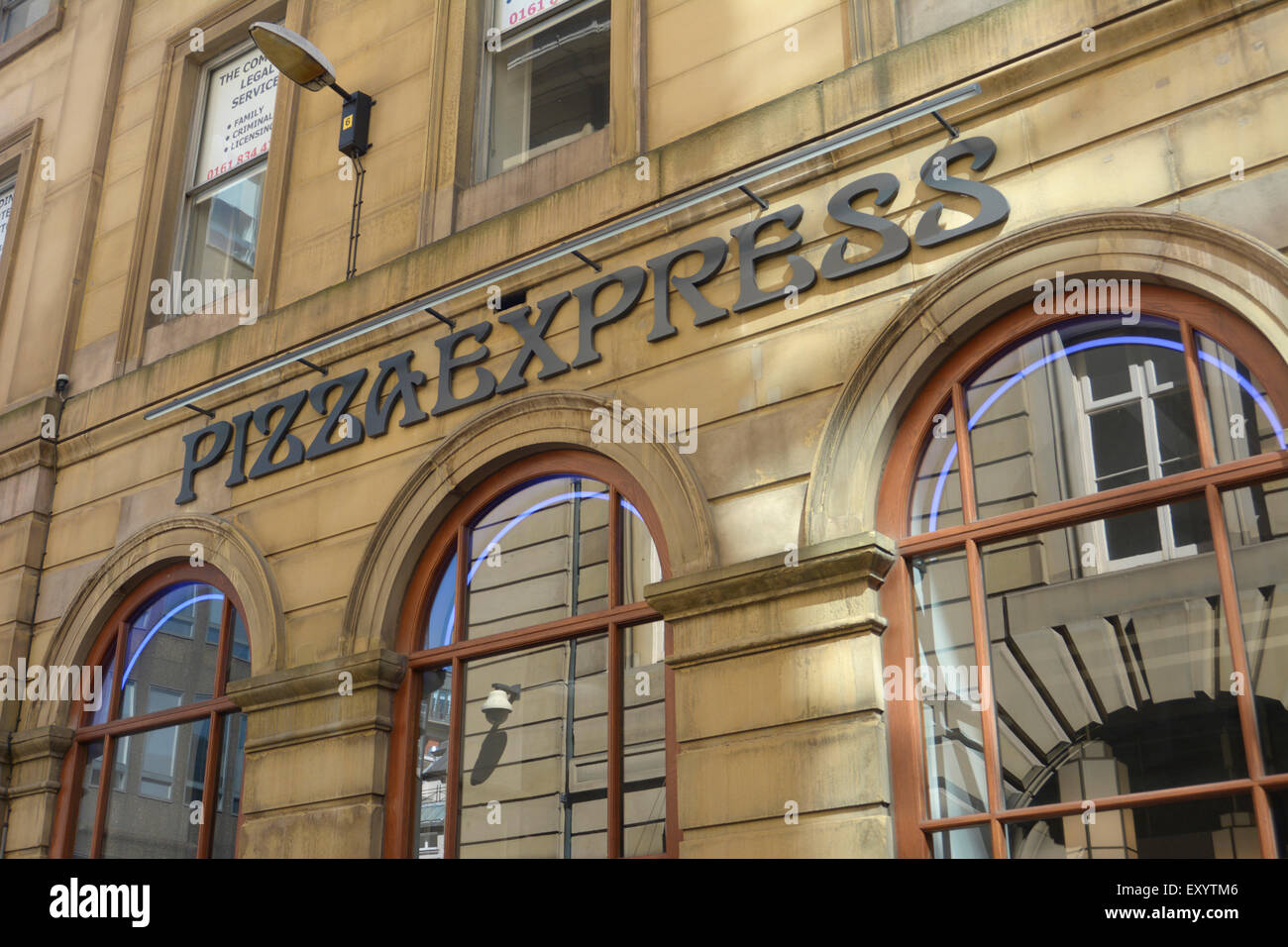 Pizza express logo hires stock photography and images Alamy