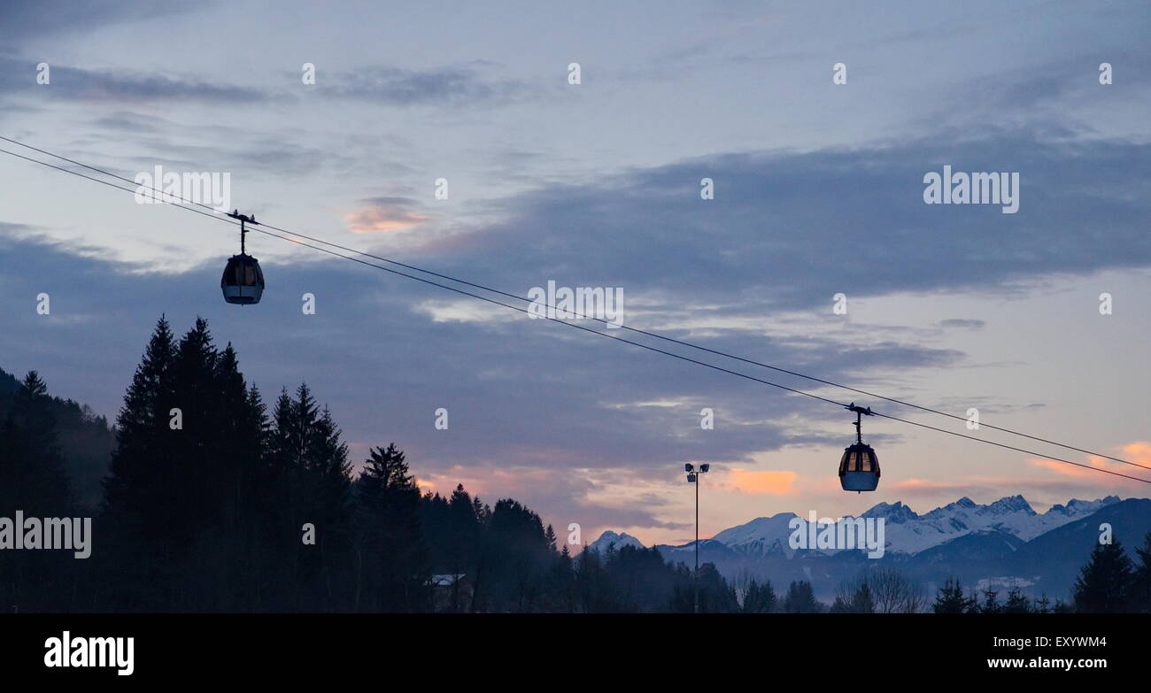 Blue gondola cabin lifts ski hi-res stock photography and images - Alamy