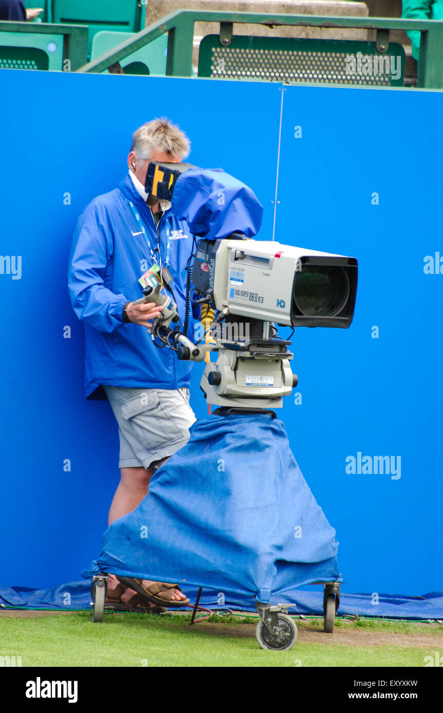 Cameraman at Nottingham tennis tournament Stock Photo Alamy